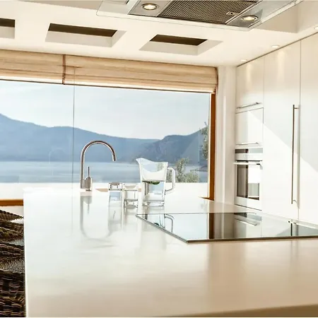 Ying & Yang Villa